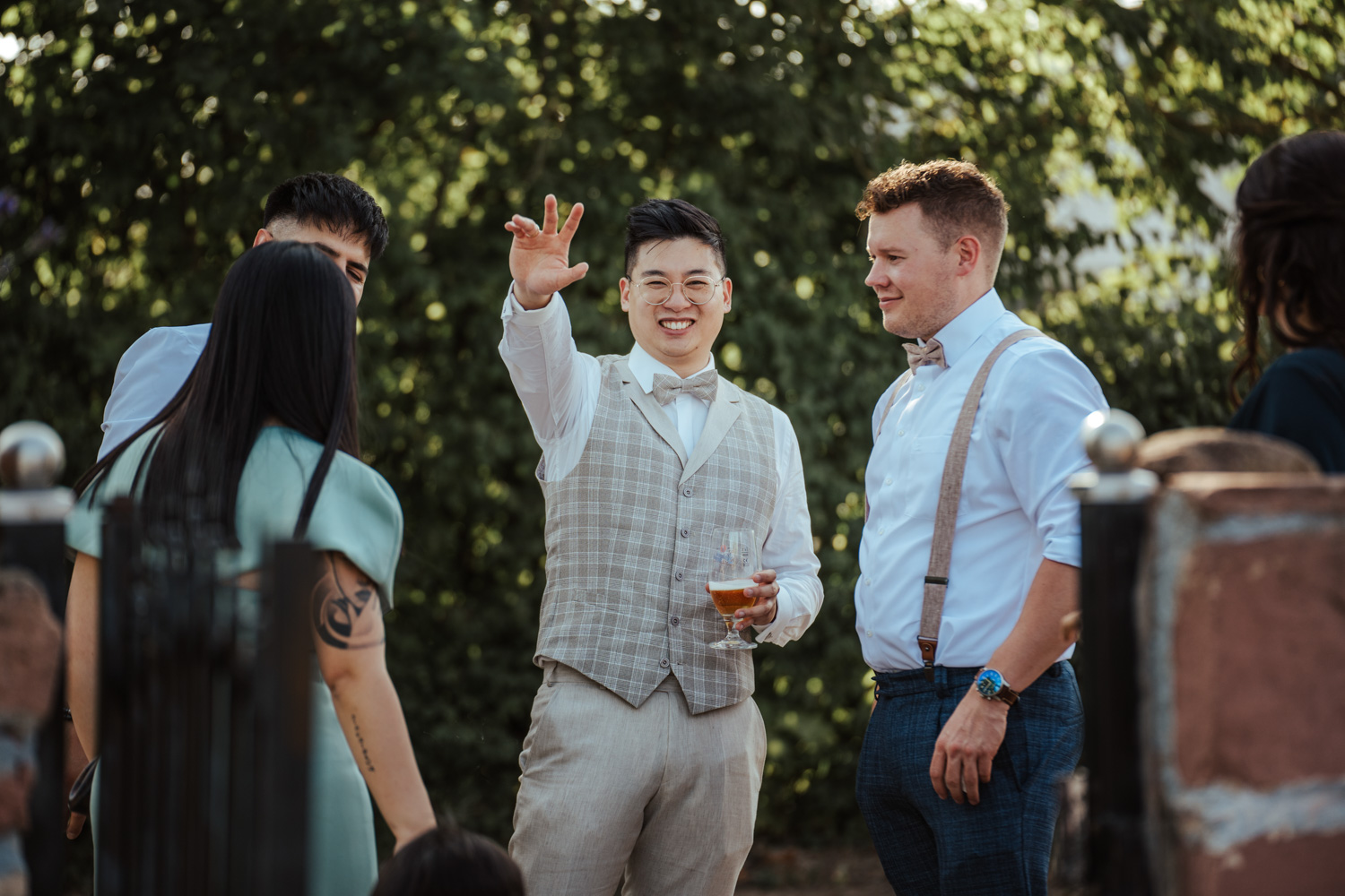 Bräutigam bei seiner Hochzeit am MARIENHOF FECHER in Niedernberg