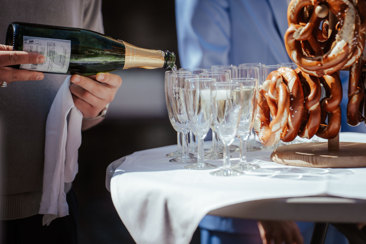 Stimmungsvolle Fotos der Atmosphäre bei der Hochzeit in Frankfurt